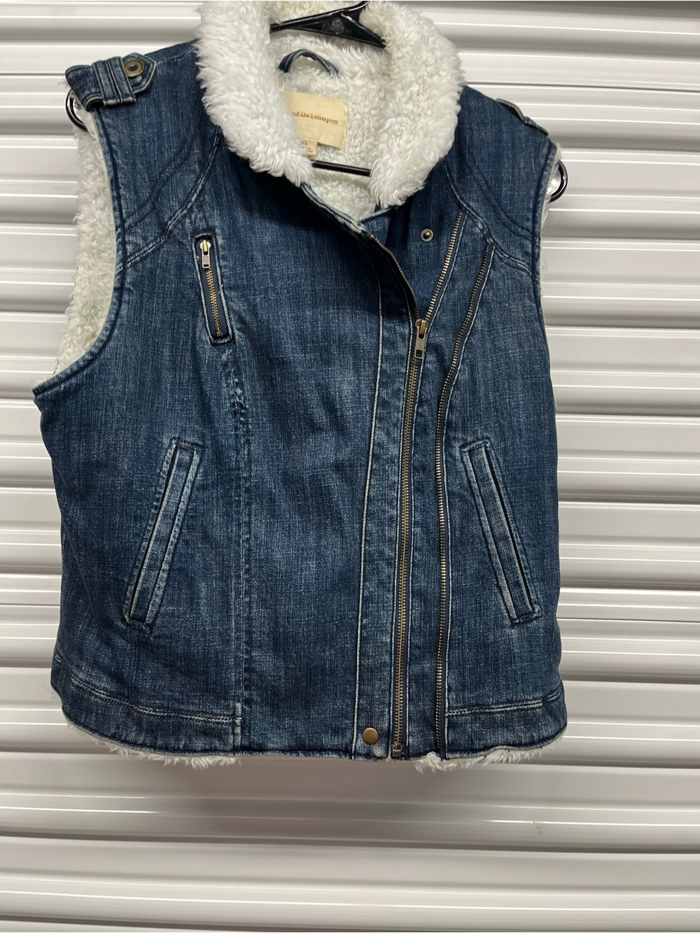 Faux-Sherpa Lined Denim Vest Jacket - Blue